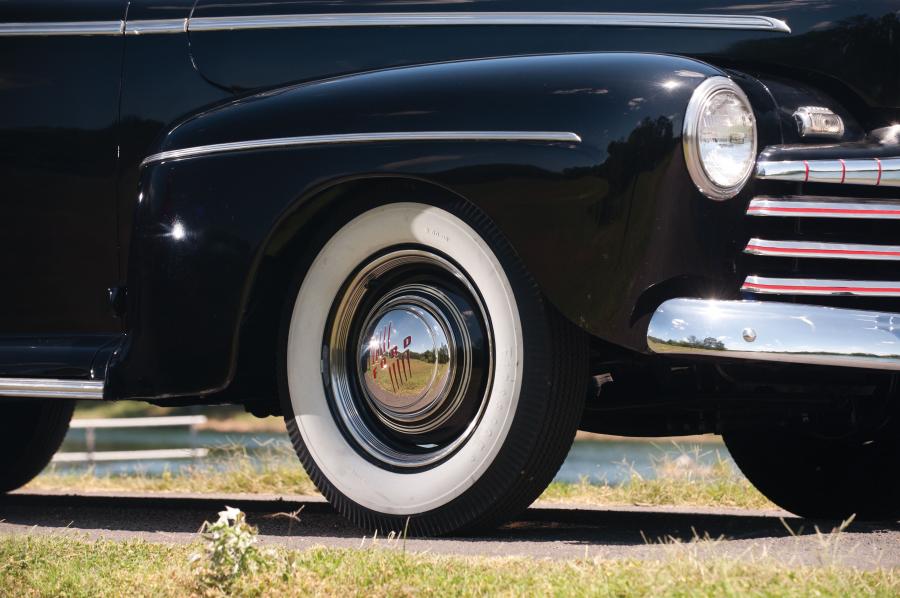  Ford Super DeLuxe Business Coupe 1946 года  (фото 15 из 20)